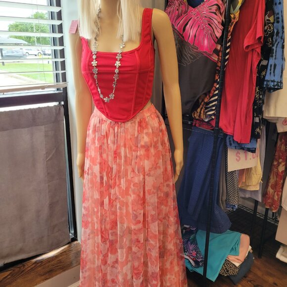 Skirt - Picture 3 of 3